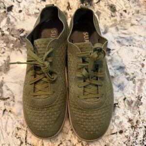 SUAVS Zilker Knit Sneakers Olive Green Mens 9 Womens 11 Lightweight Travel
